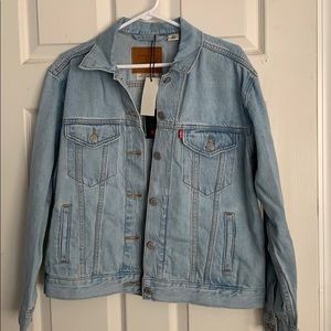 Levi’s denim jacket - New With Tags